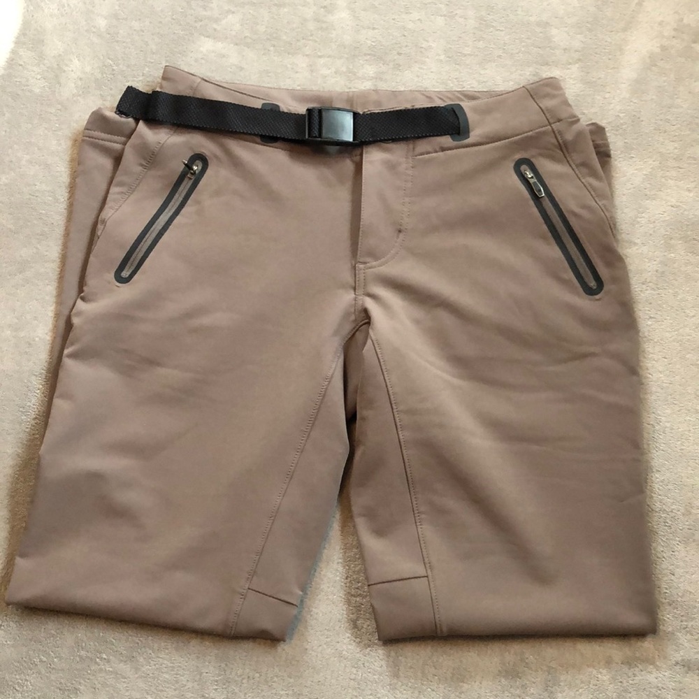 Columbia Titanium Omni shield tactical size 4 cold weather hiking pants EUC